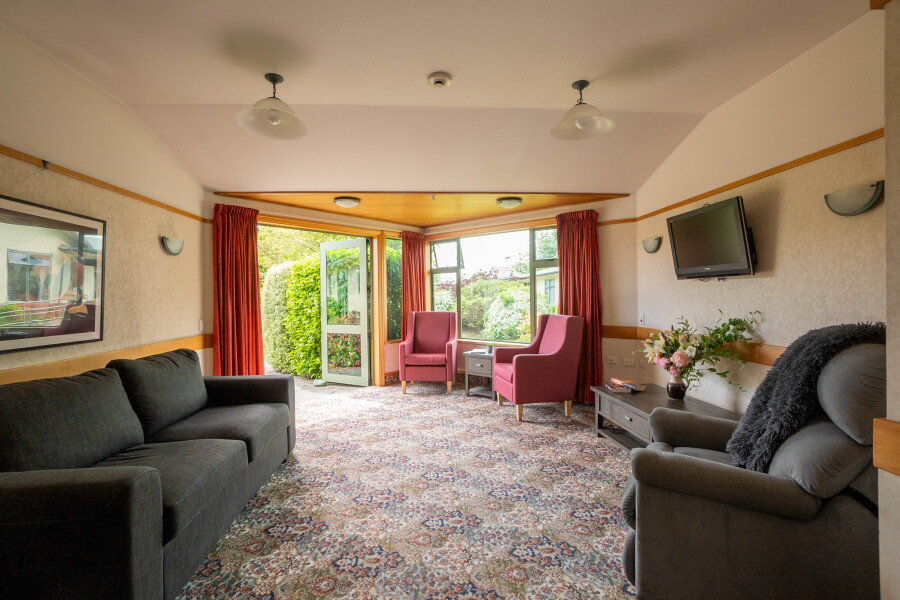 Whānau room